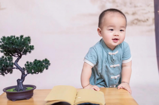 伊川孕妇显怀是几个月
